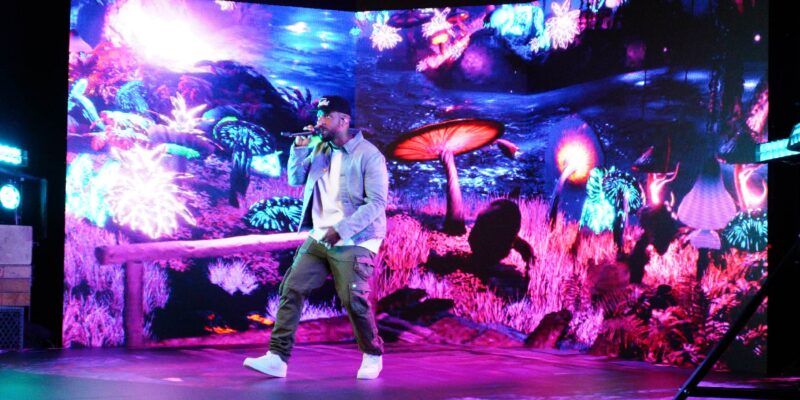 BT_World_4_1920x1080_01-01